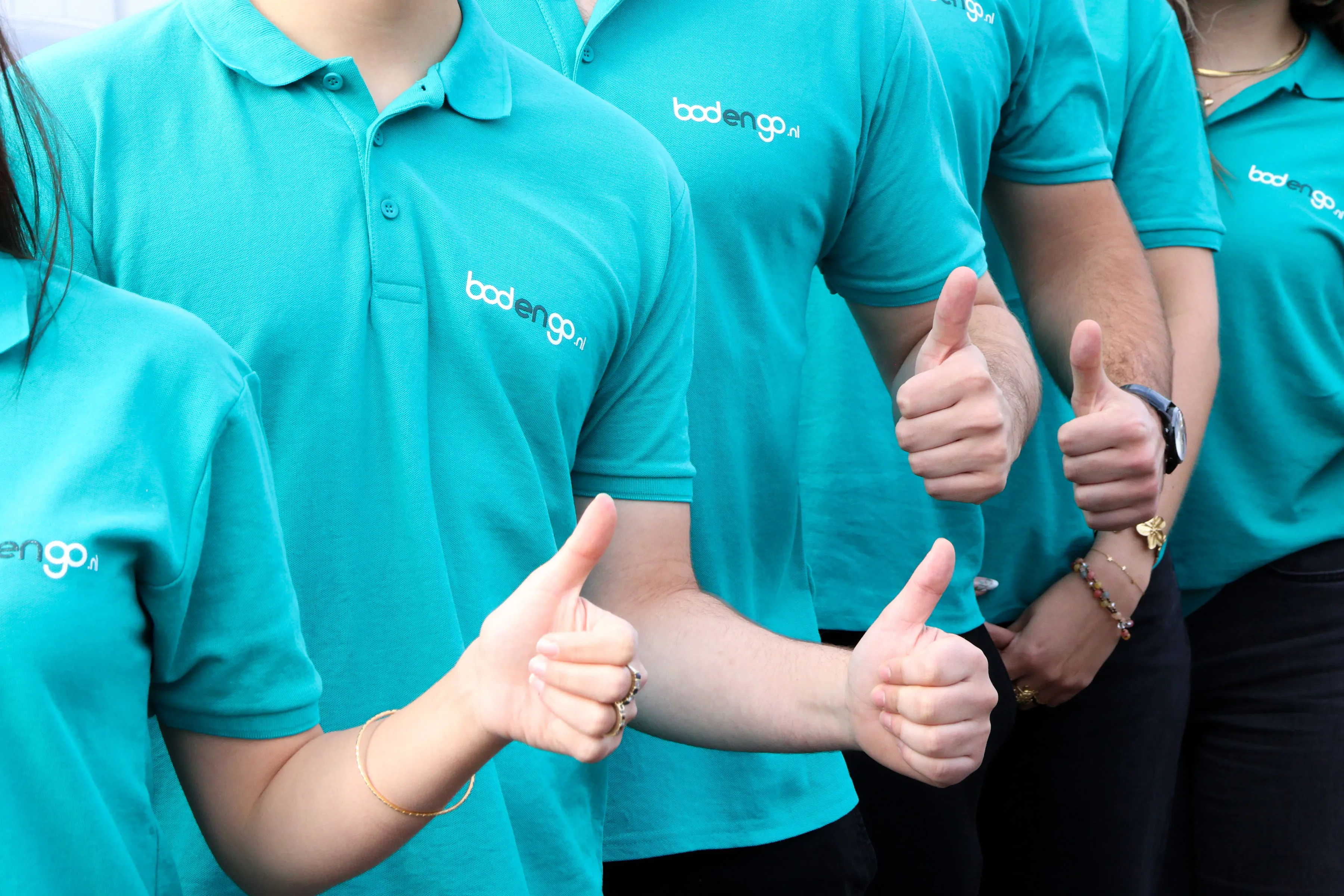 smiling_employee